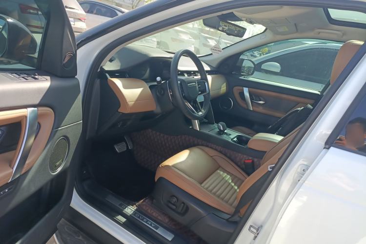 Used Land Rover Discovery Sport 2024 Luxury Custom Edition Driver Seat
