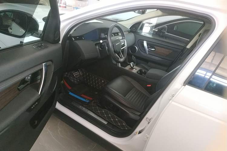 Used Land Rover Discovery Sport 2024 Performance Tech Edition Driver Seat