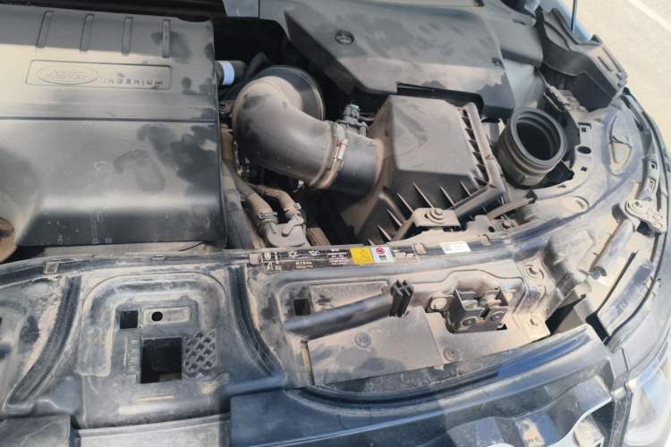 Used Land Rover Discovery Sport 2024 Performance Tech Edition Engine Bay Left