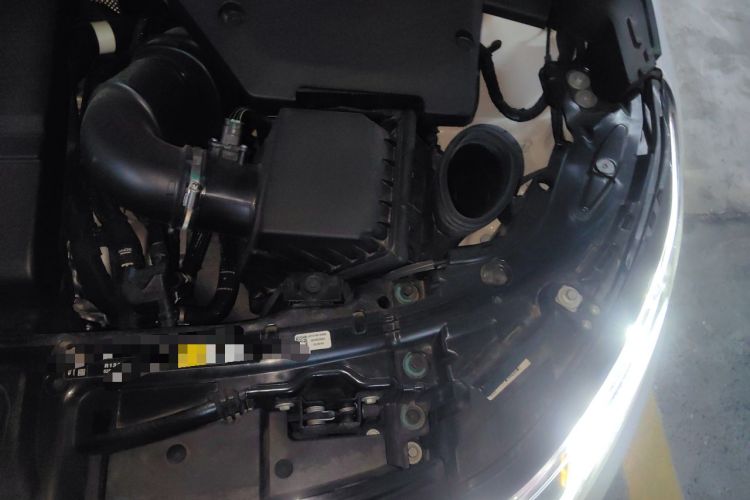 Used Land Rover Discovery Sport 2024 Performance Tech Edition Engine Bay Left