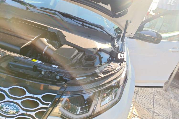 Used Land Rover Discovery Sport 2024 Performance Tech Edition Engine Bay Left