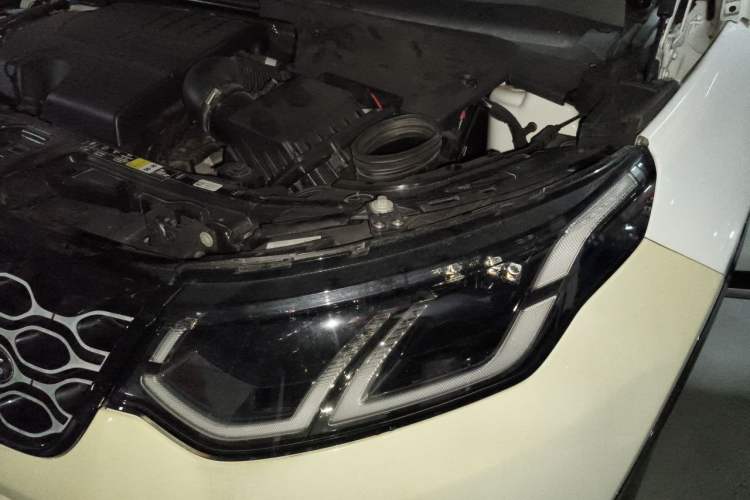Used Land Rover Discovery Sport 2024 Luxury Custom Edition Engine Bay Left