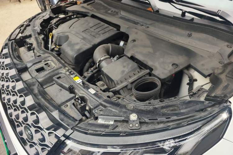 Used Land Rover Discovery Sport 2024 Luxury Custom Edition Engine Bay Left