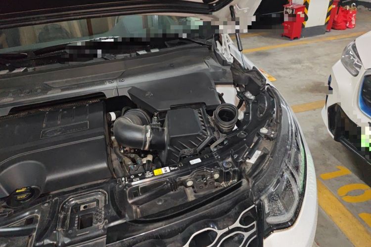 Used Land Rover Discovery Sport 2024 Performance Tech Edition Engine Bay Left