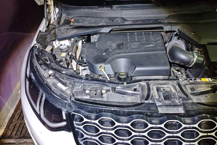 Used Land Rover Discovery Sport 2024 Luxury Custom Edition Engine Bay Right