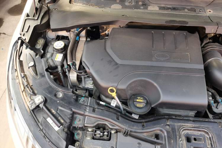 Used Land Rover Discovery Sport 2024 Performance Tech Edition Engine Bay Right