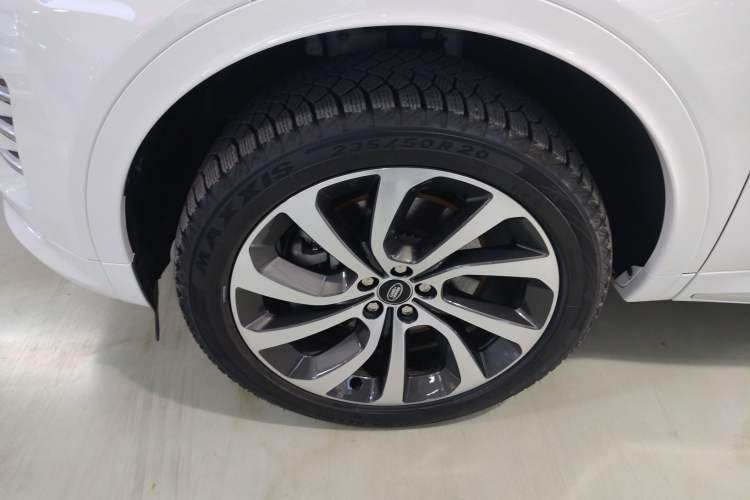 Used Land Rover Discovery Sport 2024 Performance Tech Edition Exterior 4