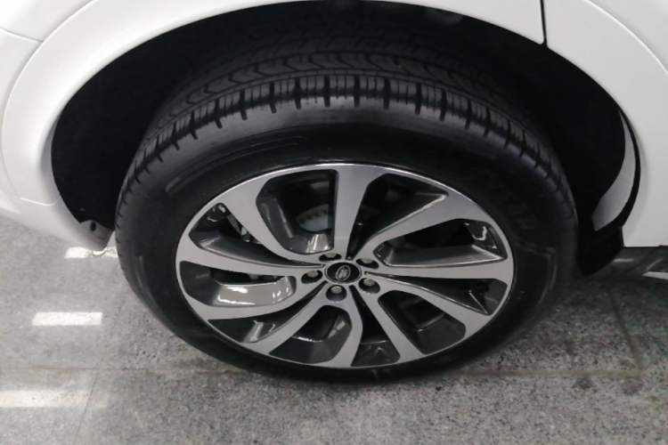Used Land Rover Discovery Sport 2024 Performance Tech Edition Exterior 5