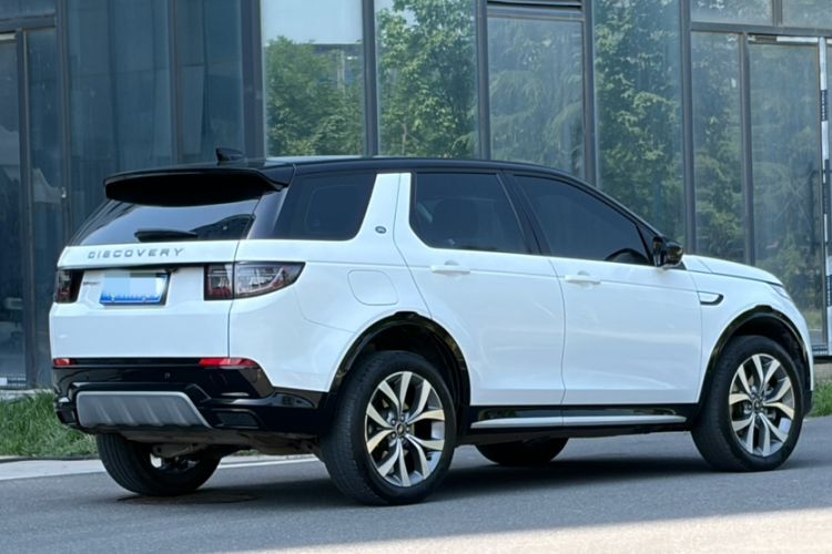 Used Land Rover Discovery Sport 2024 Luxury Custom Edition Exterior 6