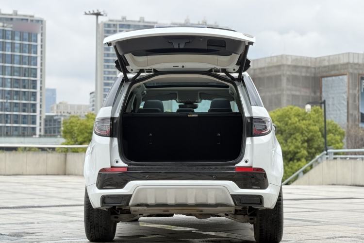 Used Land Rover Discovery Sport 2024 Performance Tech Edition Exterior 7