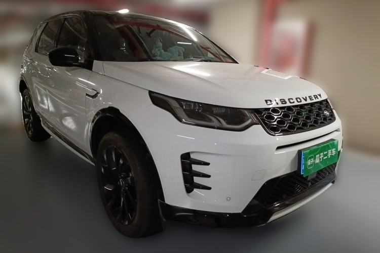 Used Land Rover Discovery Sport 2024 Luxury Custom Edition Front Right 45 Deg