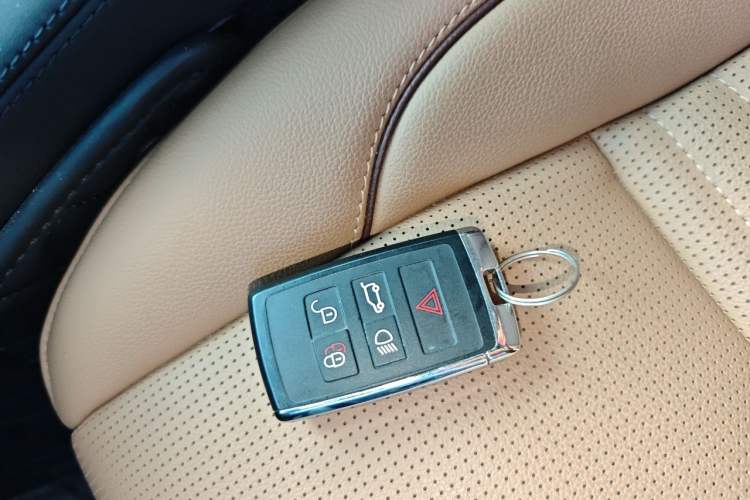 Used Land Rover Discovery Sport 2024 Performance Tech Edition Interior 1
