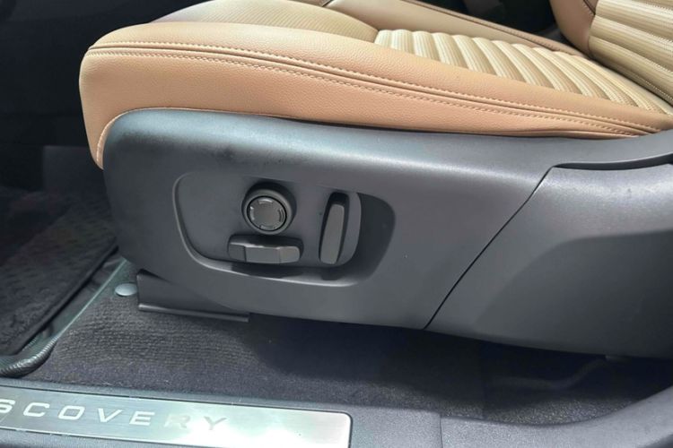 Used Land Rover Discovery Sport 2024 Performance Tech Edition Interior 10
