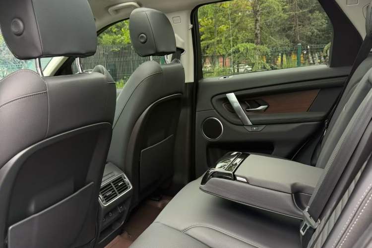 Used Land Rover Discovery Sport 2024 Performance Tech Edition Interior 3