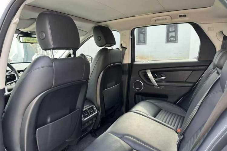 Used Land Rover Discovery Sport 2024 Luxury Custom Edition Interior 3