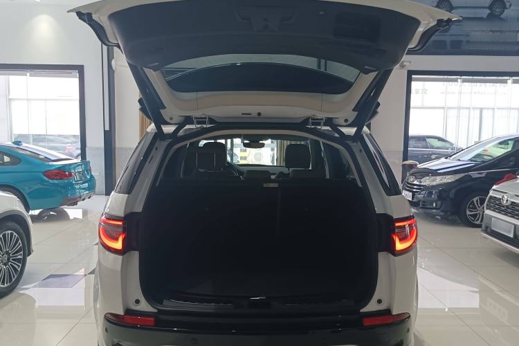 Used Land Rover Discovery Sport 2024 Performance Tech Edition Interior 7