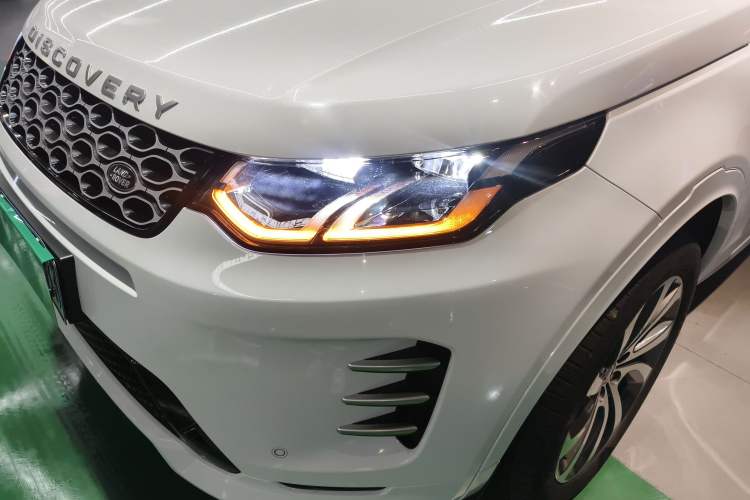 Used Land Rover Discovery Sport 2024 Performance Tech Edition Left Front Headlight