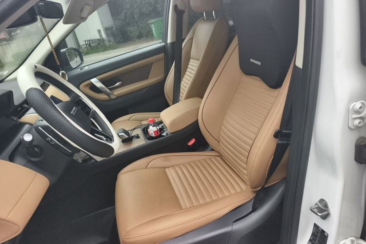 Used Land Rover Discovery Sport 2024 Performance Tech Edition Left Front Seat