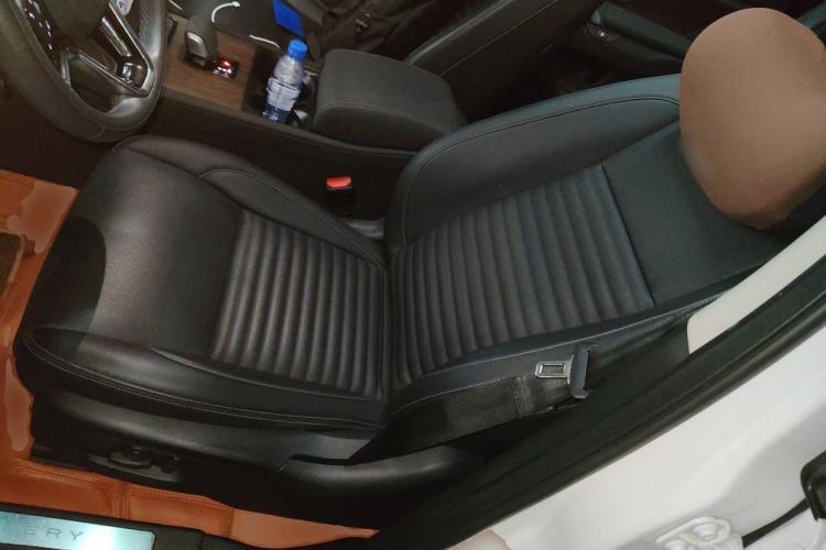 Used Land Rover Discovery Sport 2024 Performance Tech Edition Left Front Seat