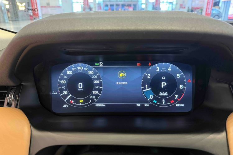 Used Land Rover Discovery Sport 2024 Luxury Custom Edition Odometer Close Up