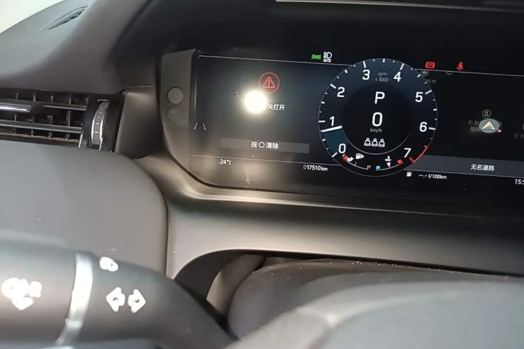 Used Land Rover Discovery Sport 2024 Performance Tech Edition Odometer Close Up