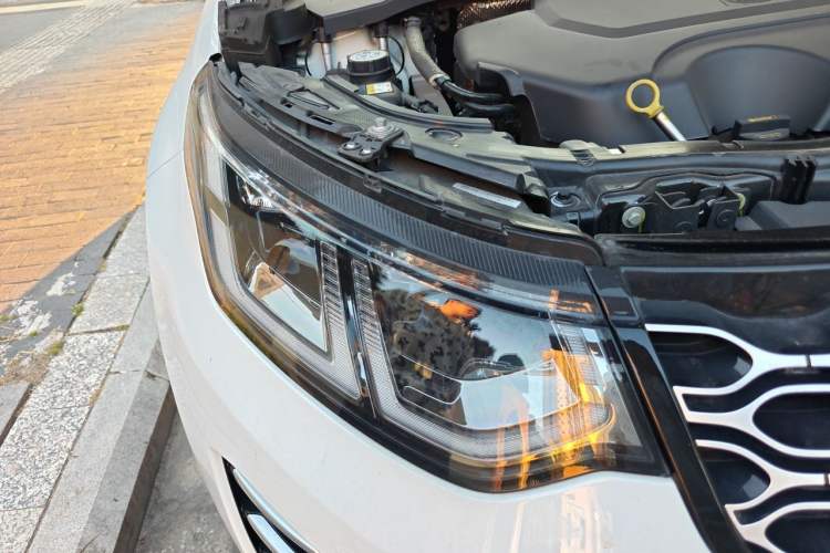 Used Land Rover Discovery Sport 2024 Performance Tech Edition Right Front Headlight