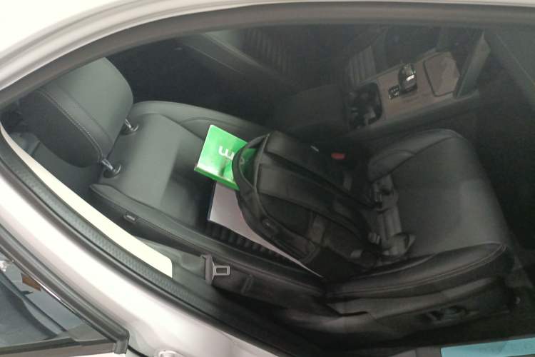 Used Land Rover Discovery Sport 2024 Performance Tech Edition Right Front Seat
