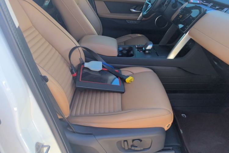 Used Land Rover Discovery Sport 2024 Luxury Custom Edition Right Front Seat