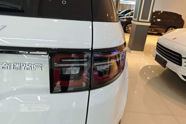 Used Land Rover Discovery Sport 2024 Luxury Custom Edition Right Rear Taillight