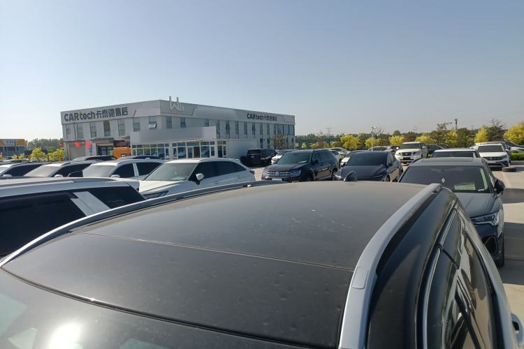 Used Land Rover Discovery Sport 2024 Luxury Custom Edition Roof