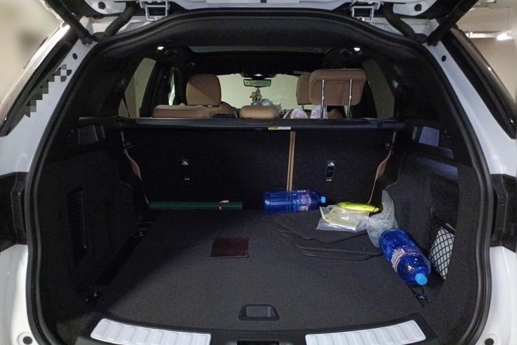 Used Land Rover Discovery Sport 2024 Luxury Custom Edition Trunk