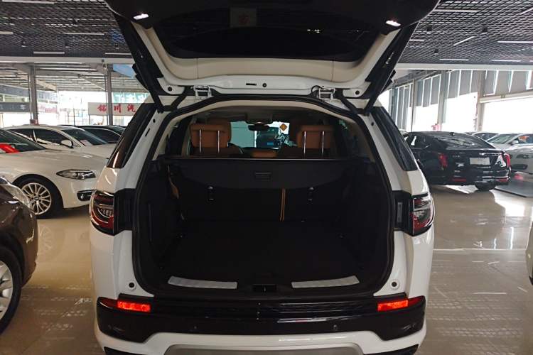 Used Land Rover Discovery Sport 2024 Performance Tech Edition Trunk