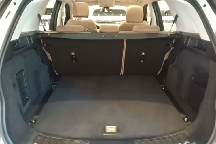 Used Land Rover Discovery Sport 2024 Performance Tech Edition Trunk
