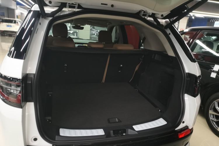 Used Land Rover Discovery Sport 2024 Performance Tech Edition Trunk
