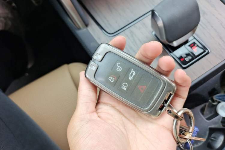 Used Land Rover Discovery Sport 2024 Performance Tech Edition Vehicle Key