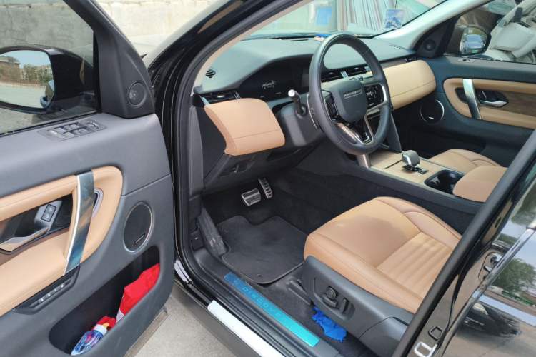 Used Land Rover Discovery Sport 2025 249 PS Performance Tech Edition Driver Seat