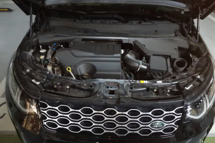 Used Land Rover Discovery Sport 2025 249 PS Performance Tech Edition Engine Bay