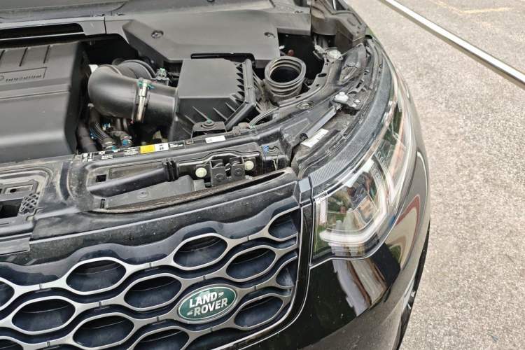 Used Land Rover Discovery Sport 2025 249 PS Explorer Special Edition Engine Bay Left