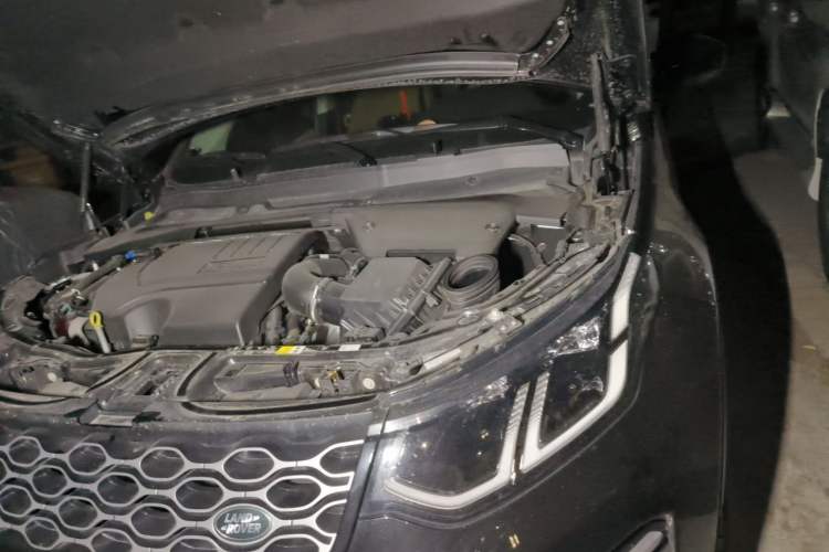 Used Land Rover Discovery Sport 2025 249 PS Performance Tech Edition Engine Bay Left