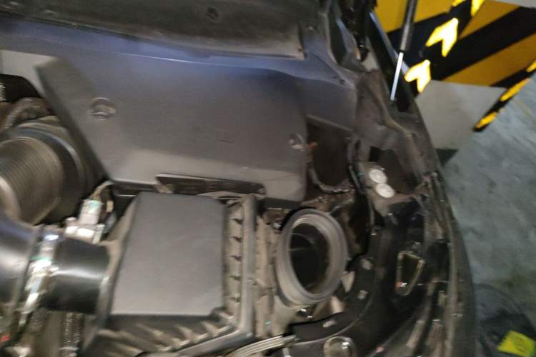 Used Land Rover Discovery Sport 2025 249 PS Performance Tech Edition Engine Bay Left