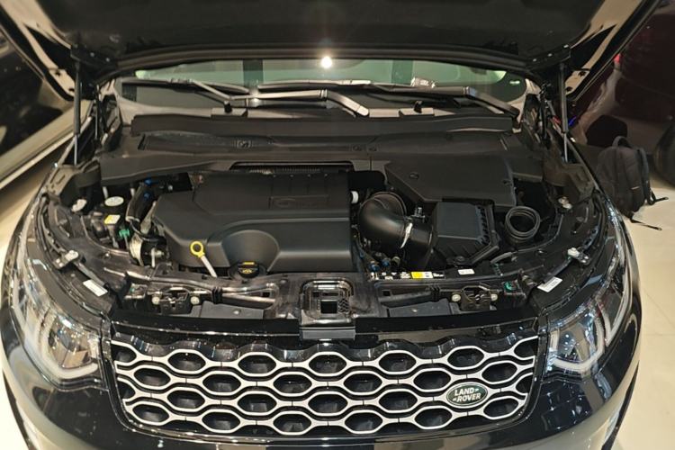Used Land Rover Discovery Sport 2025 249 PS Performance Tech Edition Engine Bay