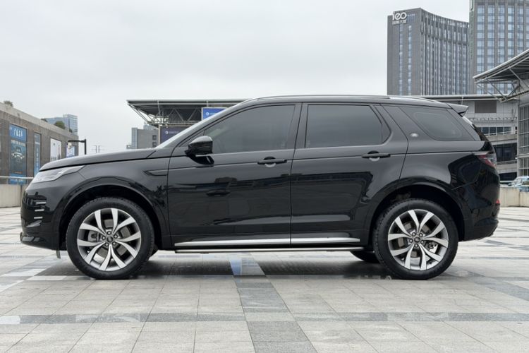 Used Land Rover Discovery Sport 2025 249 PS Performance Tech Edition Exterior 4