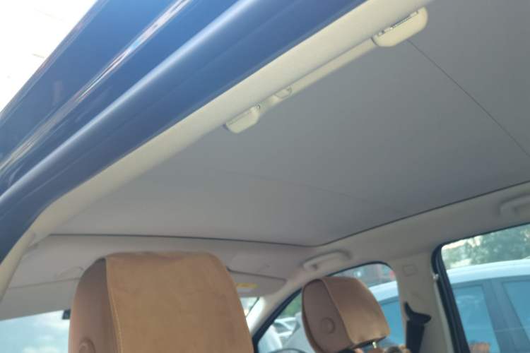 Used Land Rover Discovery Sport 2025 249 PS Performance Tech Edition Headliner