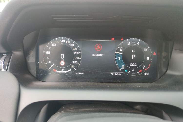Used Land Rover Discovery Sport 2025 249 PS Performance Tech Edition Instrument Cluster