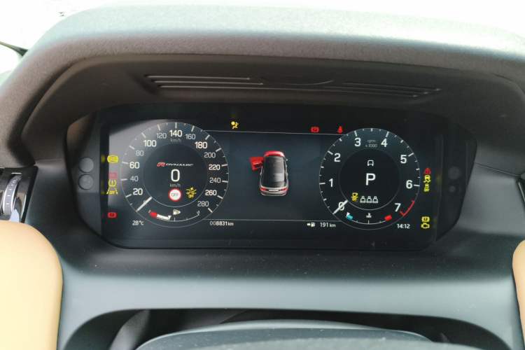 Used Land Rover Discovery Sport 2025 249 PS Performance Tech Edition Instrument Cluster