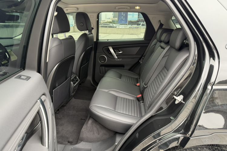 Used Land Rover Discovery Sport 2025 249 PS Performance Tech Edition Interior 1