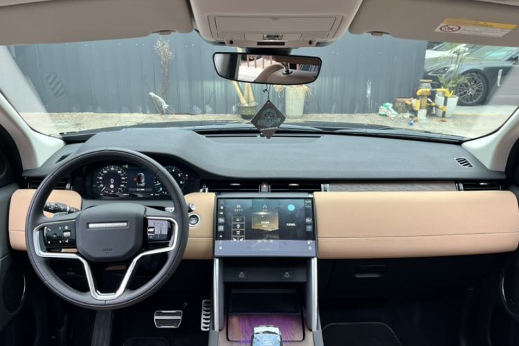 Used Land Rover Discovery Sport 2025 249 PS Performance Tech Edition Interior 1