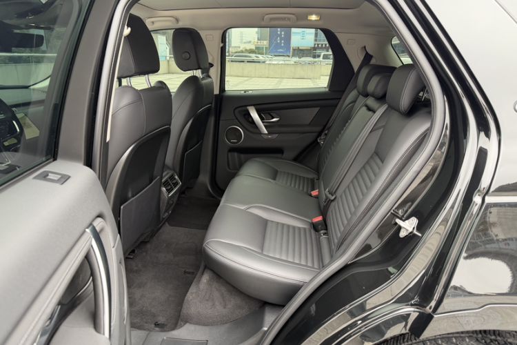 Used Land Rover Discovery Sport 2025 249 PS Performance Tech Edition Interior 2