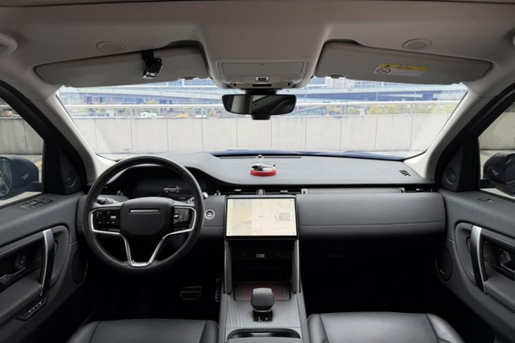 Used Land Rover Discovery Sport 2025 249 PS Performance Tech Edition Interior 3