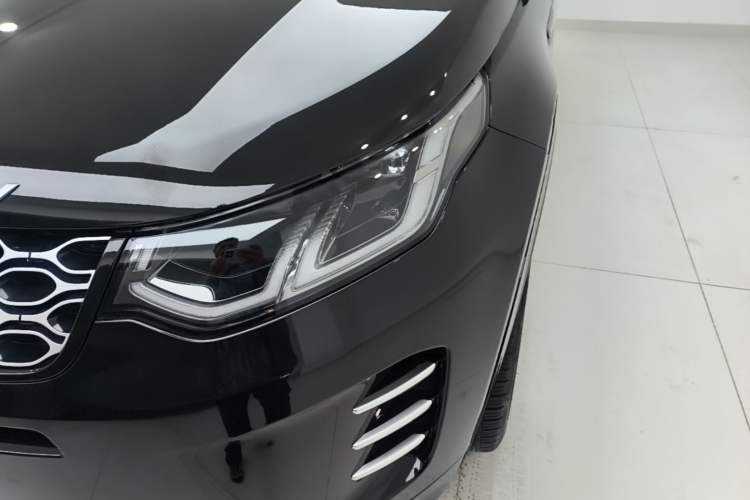 Used Land Rover Discovery Sport 2025 249 PS Performance Tech Edition Left Front Headlight
